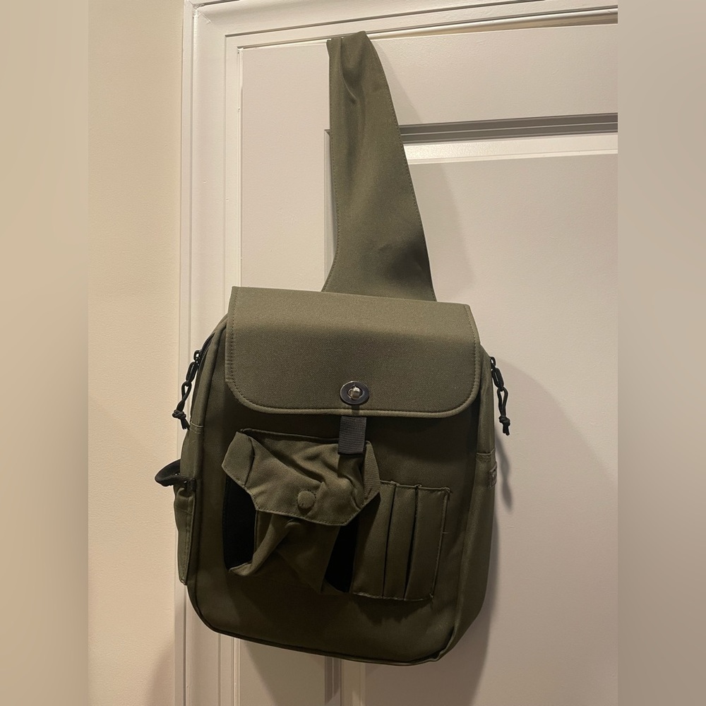 Like New Condition Messenger Bag